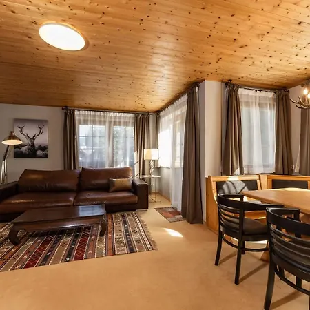 Apartment Planai *
